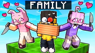 Having a FANGIRLS Family In Minecraft