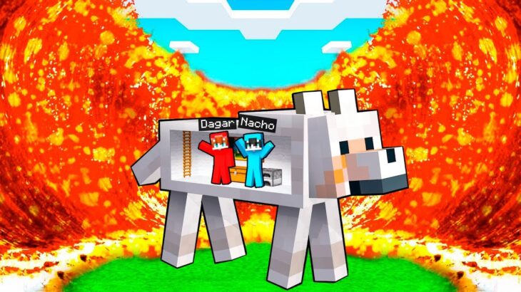 TSUNAMI de LAVA vs Base Secreta Dentro del PERRO en Minecraft