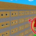 トウモロコシとマイキーは、Minecraftの中で最も長い村人の家を見つけました！