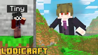 TINY vs GIANT Hide and Seek in Minecraft!