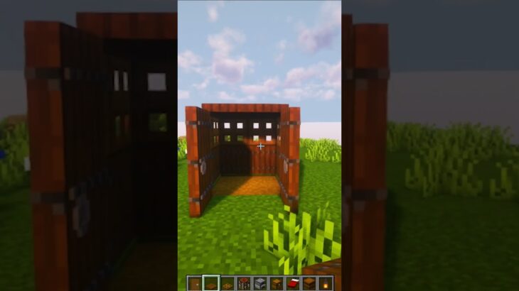 Minecraft First Day House🏠 ROCK THAT BODY #minecraft #shorts
